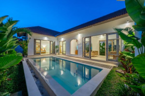Stunning New Luxury Villa in Kerobokan with Expansive Pool - Your Dream Home Awaits!
